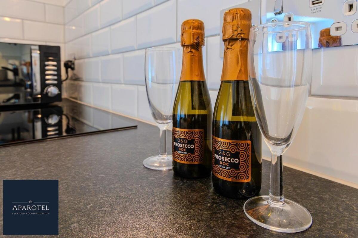 Aparotel Serviced Apartments - Stonehenge, Amesbury Town Centre Номер фото