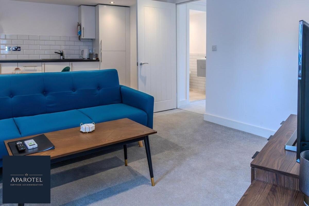 Aparotel Serviced Apartments - Stonehenge, Amesbury Town Centre Номер фото
