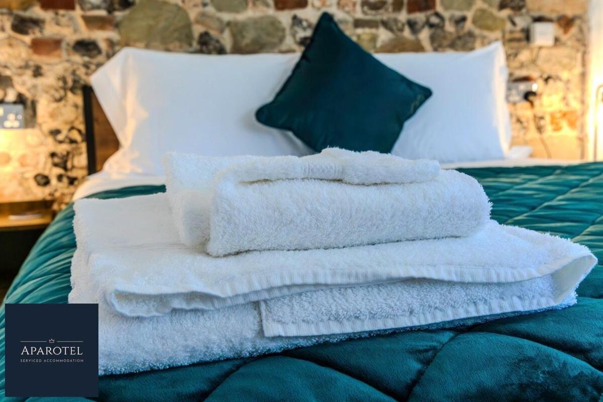 Aparotel Serviced Apartments - Stonehenge, Amesbury Town Centre Номер фото