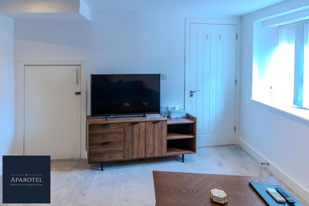 Aparotel Serviced Apartments - Stonehenge, Amesbury Town Centre Номер фото