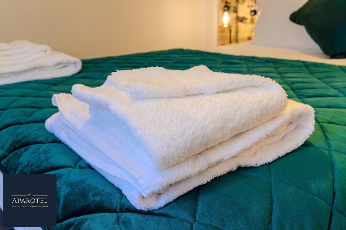 Aparotel Serviced Apartments - Stonehenge, Amesbury Town Centre Номер фото